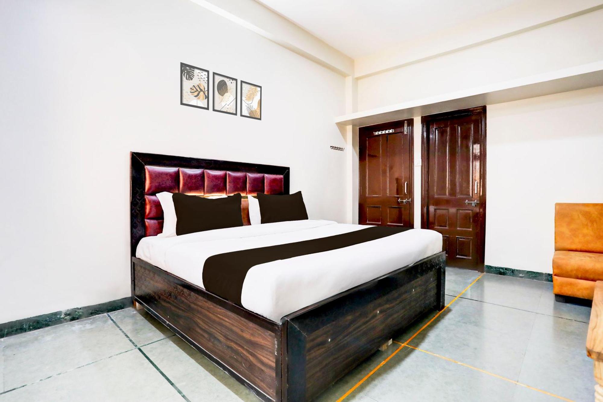 Hotel O The Baba Gest House