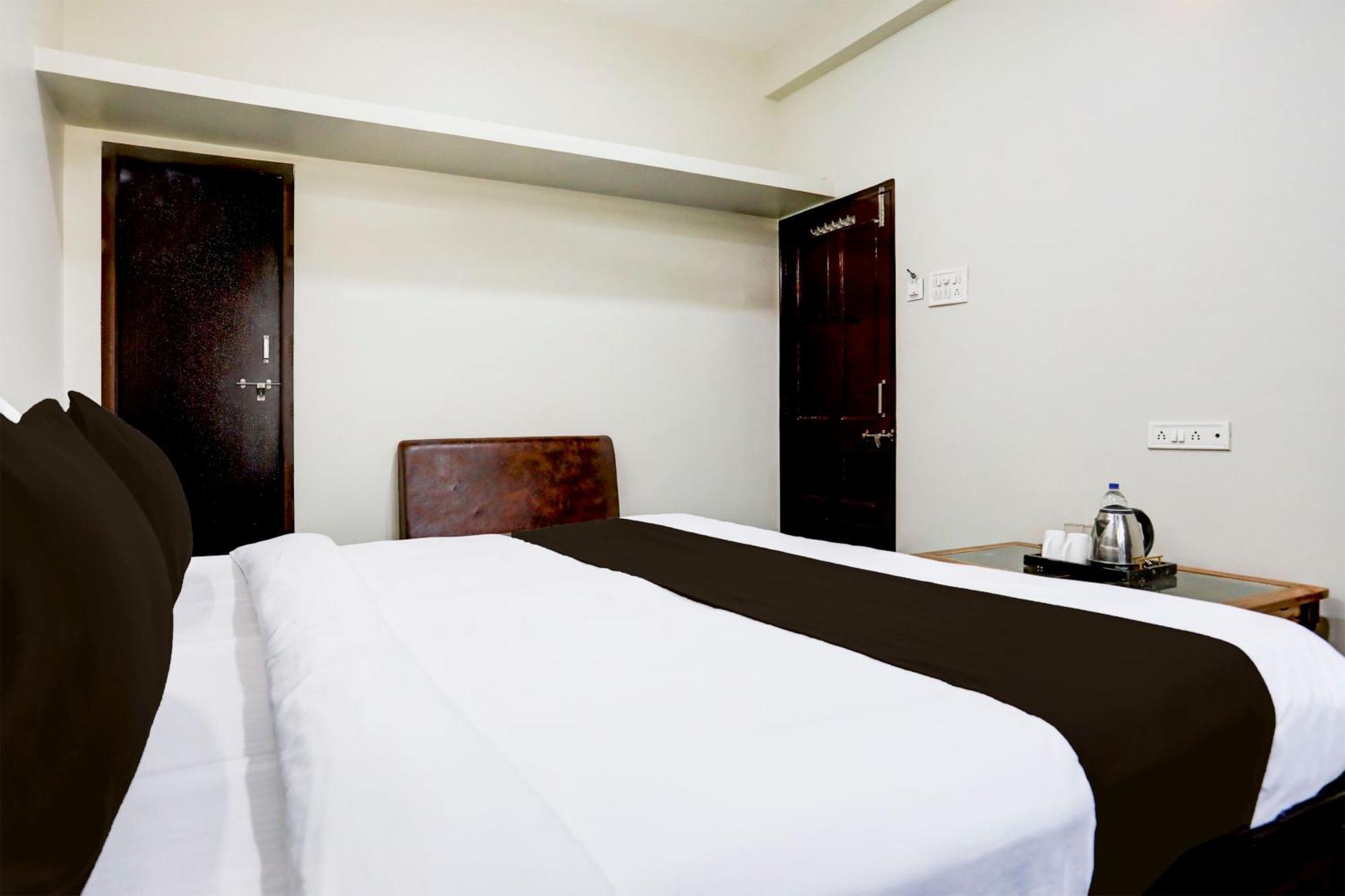 Hotel O The Baba Gest House *