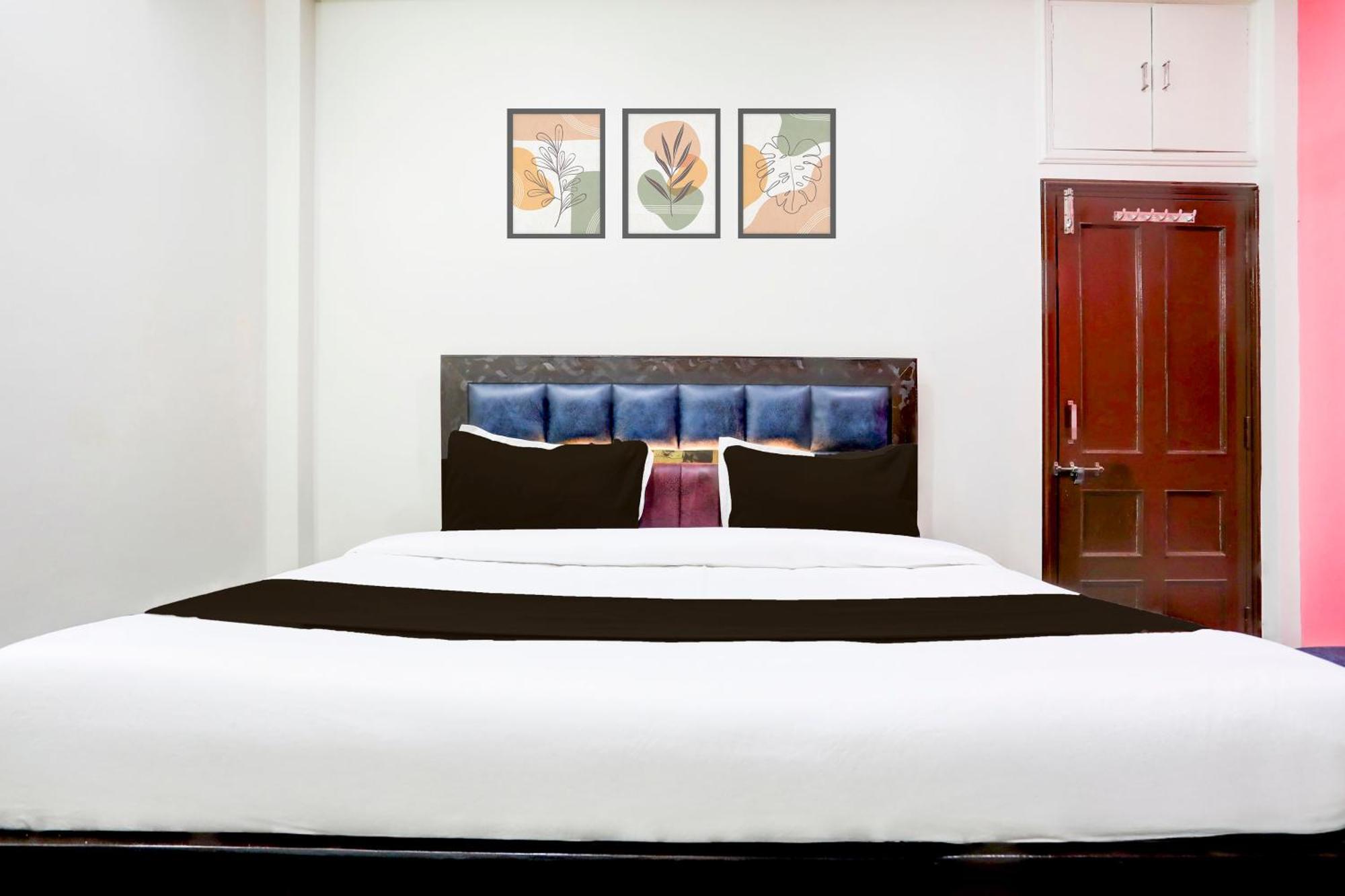 Hotel O The Baba Gest House Indore